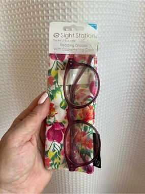 Women's Reading Glasses with Floral Case - Wine